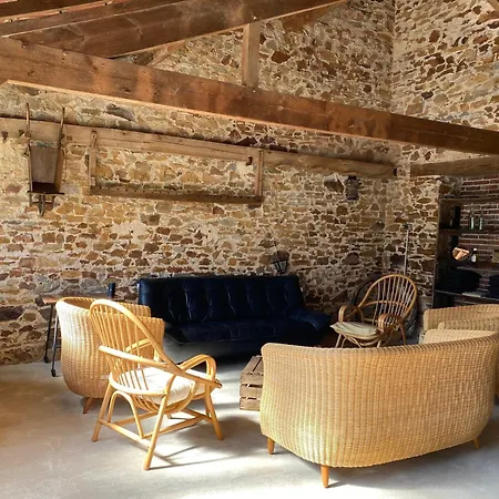 Eco-gite La Charmante Des