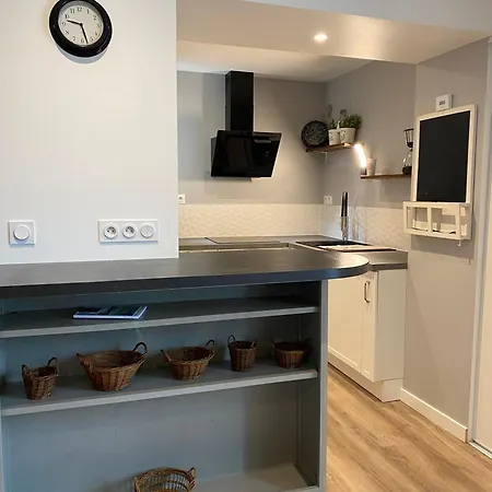 بيت للعطل Eco-gite La Charmante Des *