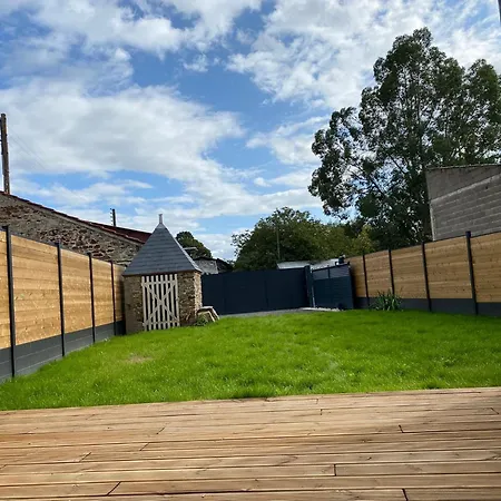 Eco-gite La Charmante Des *