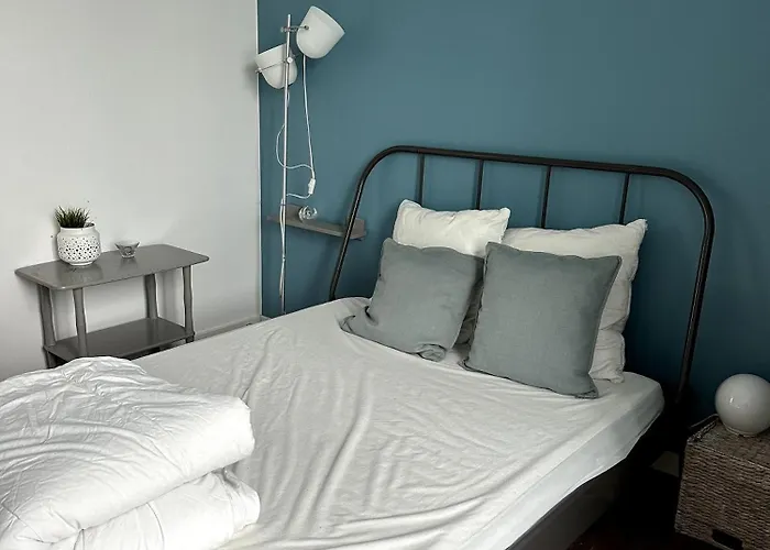 Eco-gite La Charmante Des *